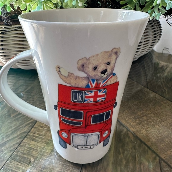 Rather Charming Teddy Bear Coffee Mug Lesser & Pavey British UK Fine Bone China - Picture 2 of 6
